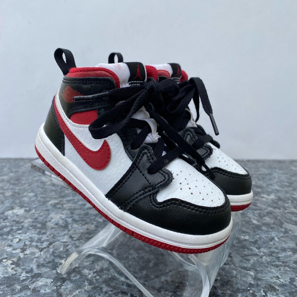 Nike Air Jordan 1 Mid TD White Gym Red Black 640735-122 Baby Toddler Size 7C - Picture 1 of 12